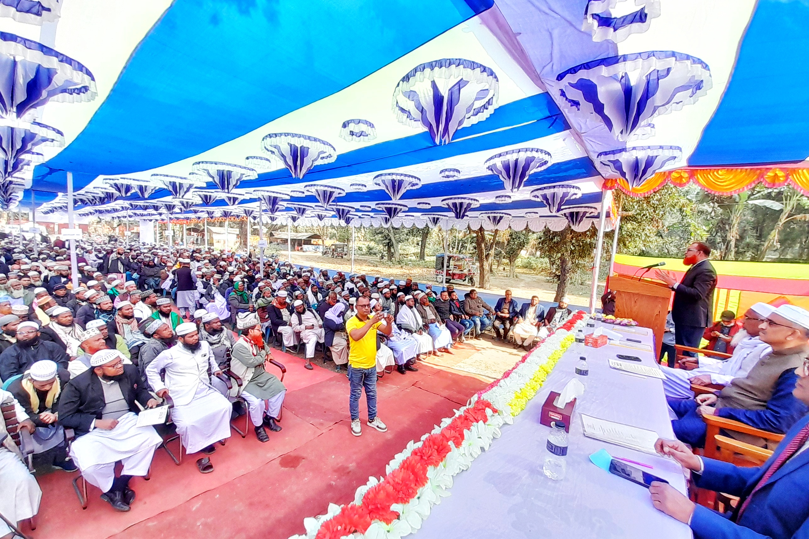 লালমনিরহাটে ভোটারদের উদ্বুদ্ধ করতে ইমাম সম্মেলন অনুষ্ঠিত