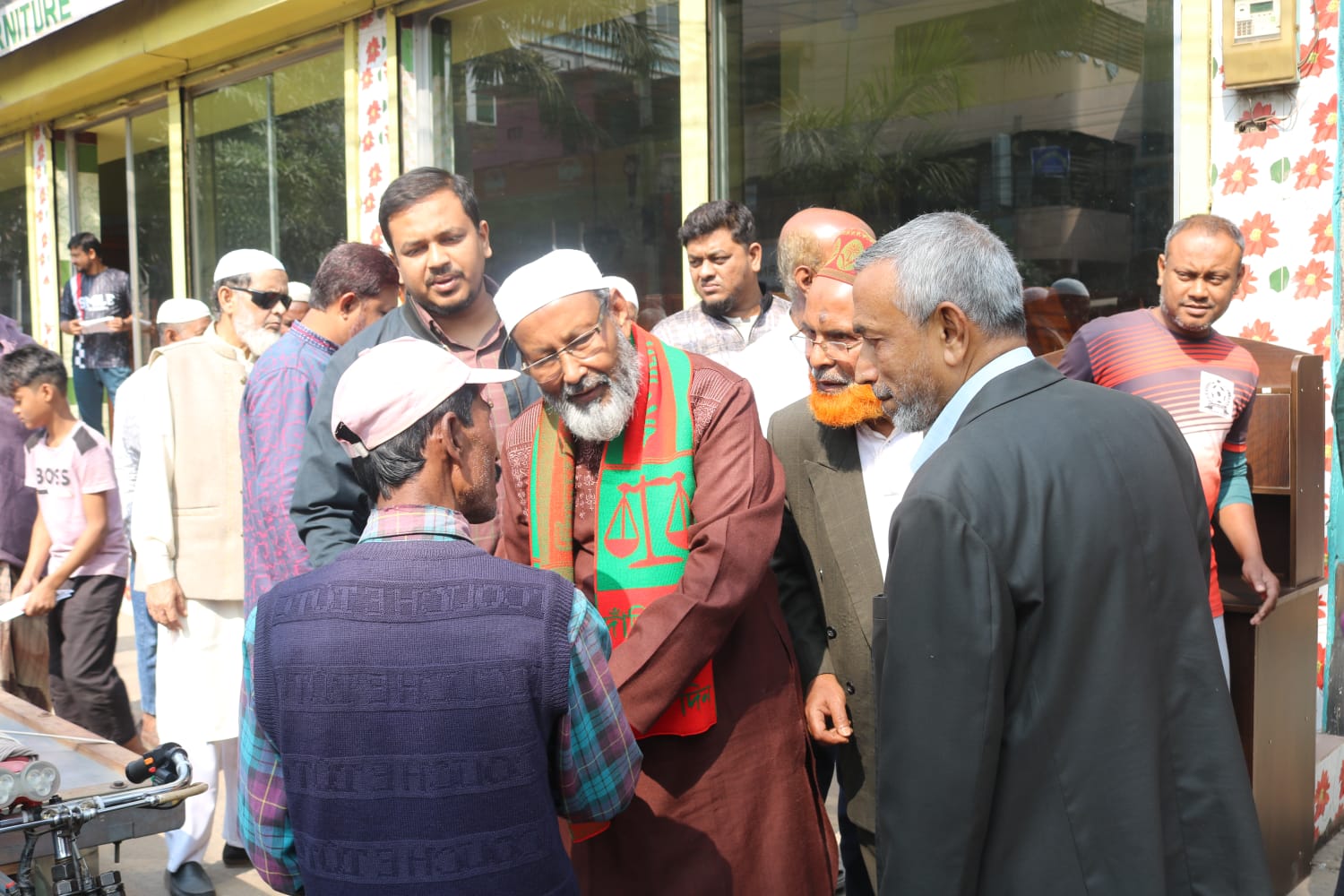 রাজশাহীতে জামায়াত প্রার্থী ডা. জাহাঙ্গীরের গণসংযোগ