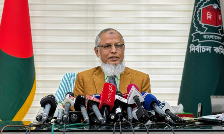 নির্বাচনে আচরণবিধি প্রায় শতভাগ নিশ্চিত করতে পেরেছি: ইসি আনোয়ারুল ইসলাম সরকার