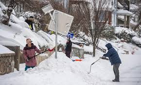 যুক্তরাষ্ট্রে তুষারঝড়ে ৩০ জনের প্রাণহানি