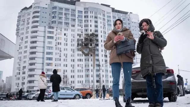 তীব্র শীতের মধ্যে ইউক্রেনে হামলা বন্ধ রাখতে সম্মত পুতিন: ট্রাম্প 