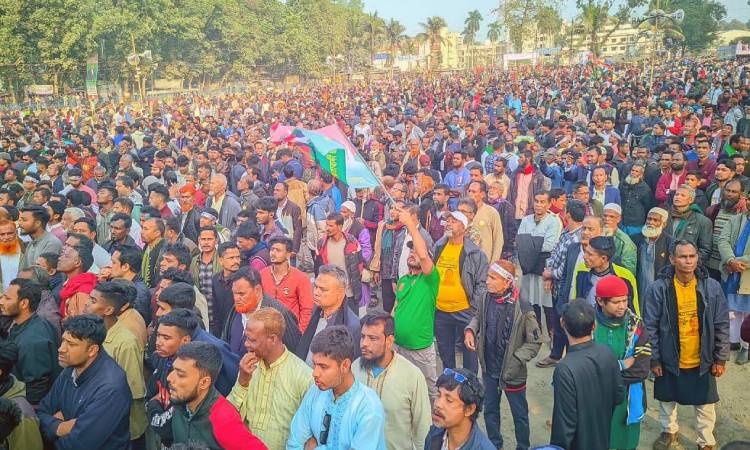 রংপুরে তারেক রহমানের জনসভাস্থল ও সংলগ্ন এলাকা লোকে লোকারণ্য