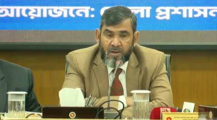 এবারের নির্বাচন কোনো আনুষ্ঠানিকতা নয়, জাতীয় স্বার্থ রক্ষার দায়িত্ব : ভোলায় নির্বাচন কমিশনার