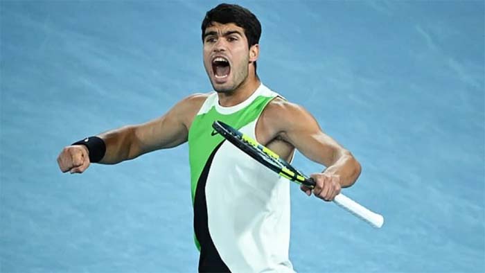 জকোভিচকে হারিয়ে ক্যারিয়ার গ্র্যান্ড স্ল্যাম পূর্ণ করলেন আলকারাজ