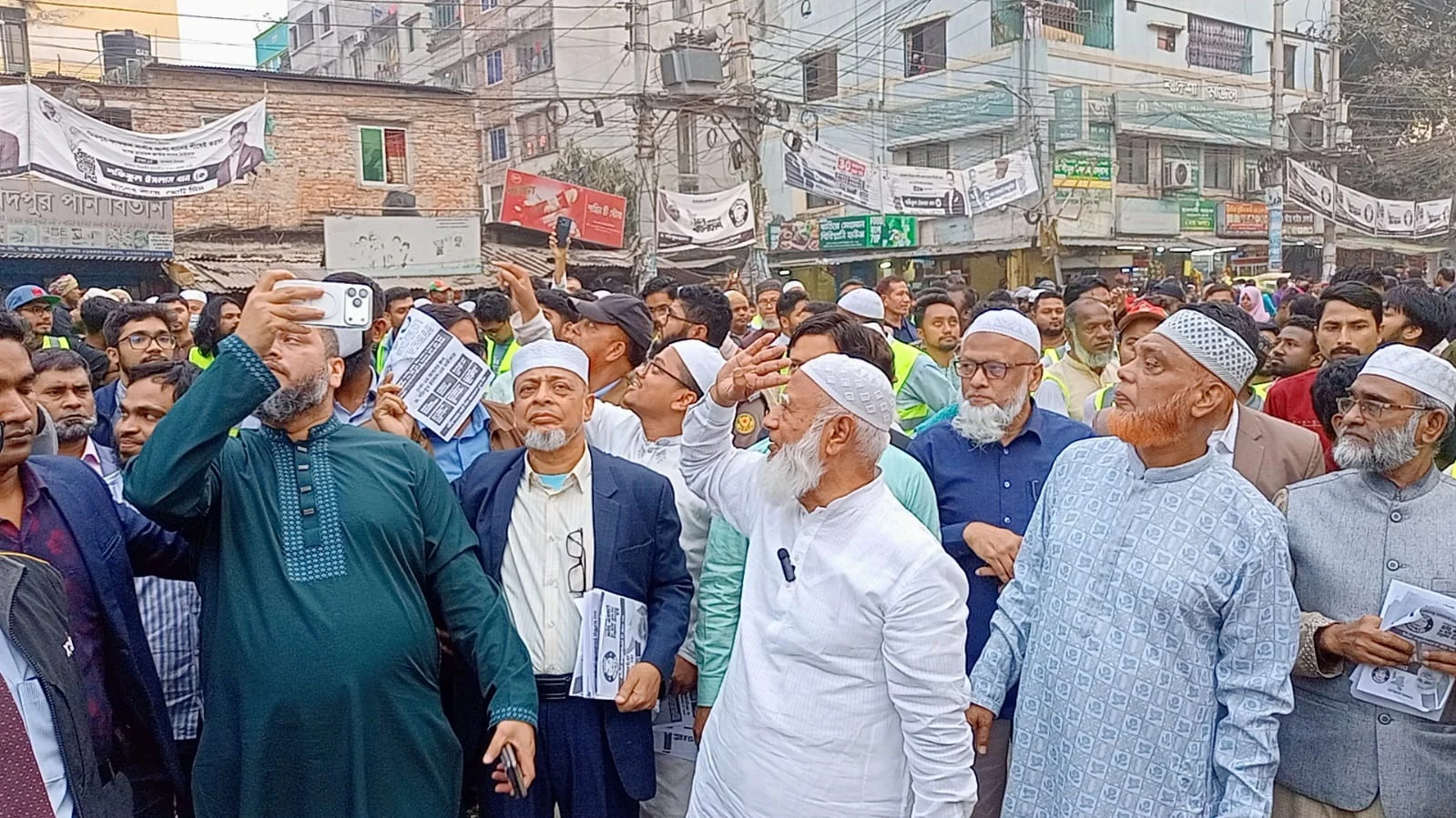 জনগণের লুণ্ঠিত আমানত ফিরিয়ে দেয়াই আমাদের অঙ্গীকার: মিরপুরে ডা. শফিকুর রহমান