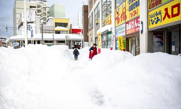 জাপানে ভারী তুষারপাতে ৩০ জনের প্রাণহানি
