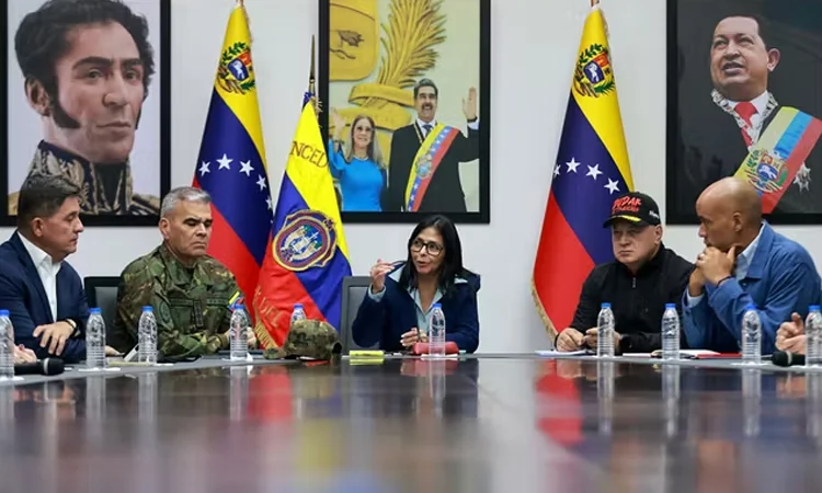 স্পেন ও ফ্রান্সের তেল কোম্পানির শীর্ষ কর্মকর্তাদের সঙ্গে ভেনেজুয়েলার অন্তর্বর্তী প্রেসিডেন্টের বৈঠক