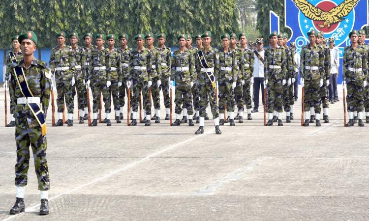 বাংলাদেশ বিমান বাহিনী এমওডিসি রিক্রুট দলের প্রশিক্ষণ সমাপনী কুচকাওয়াজ অনুষ্ঠিত