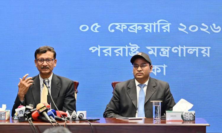 বাংলাদেশ-ভারত সম্পর্ক কিছুটা থমকে আছে : পররাষ্ট্র উপদেষ্টা