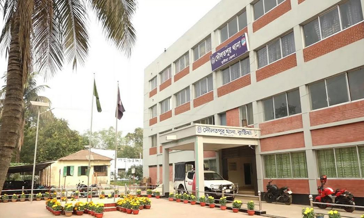 কুষ্টিয়ায় মোটরসাইকেল নিয়ন্ত্রণ হারিয়ে নিহত ২