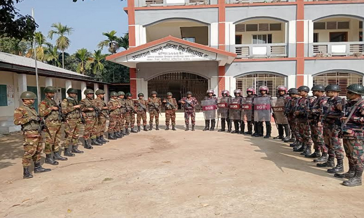নাটোরে ১৪ প্লাটুন বিজিবি নিয়োজিত