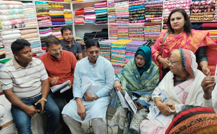 উৎসবমুখর পরিবেশে ঢাকা-১৭ আসনে তারেক রহমানের পক্ষে নির্বাচনী প্রচারণা