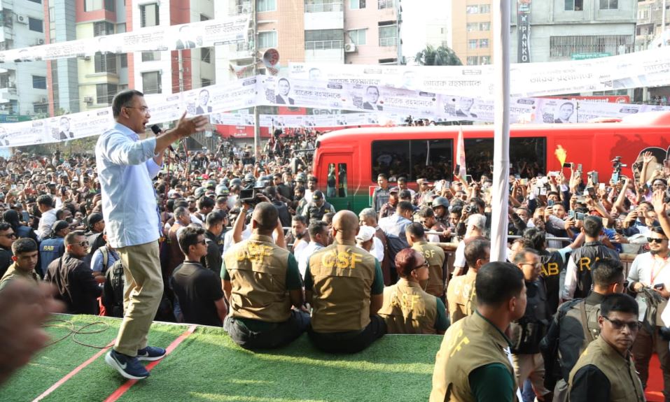 এলাকার সন্তান হিসেবে সবার কাছে ধানের শীষে ভোট চাই : তারেক রহমান