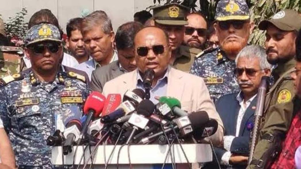 বন্দরে কোনো ধরনের ধর্মঘট বা বিশৃঙ্খলার অস্তিত্ব নেই: চট্টগ্রাম বন্দর চেয়ারম্যান