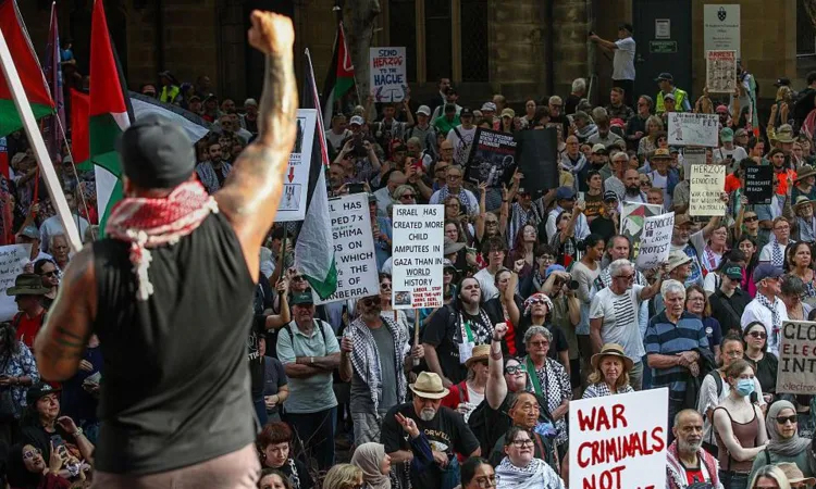 হার্জোগের সফরবিরোধী সমাবেশে সহিংসতায় ‘মর্মাহত’ অস্ট্রেলীয় প্রধানমন্ত্রী