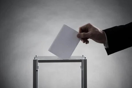 ভোটের গাড়ির ‘জনমত বাক্সে’ প্রধান উপদেষ্টাকে ৪০ হাজারের বেশি মানুষের মনের কথা