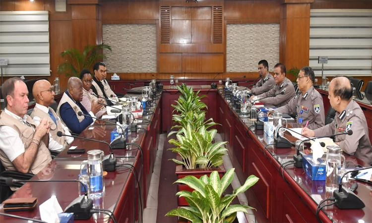 আইজিপির সঙ্গে কমনওয়েলথ অবজারভার গ্রুপের সৌজন্য সাক্ষাৎ