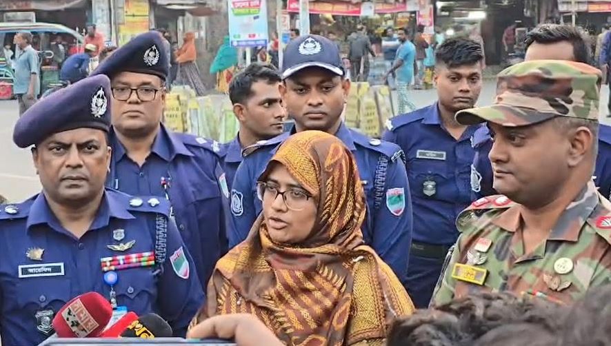 সাতক্ষীরায় নির্বাচনের লক্ষে প্রশাসনের সকল প্রস্তুতি সম্পন্ন : জেলা প্রশাসক 