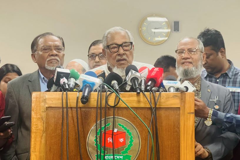 সুষ্ঠু ও নিরপেক্ষ নির্বাচন নিশ্চিতে ইসিকে কঠোর ভূমিকা পালনের আহ্বান বিএনপির