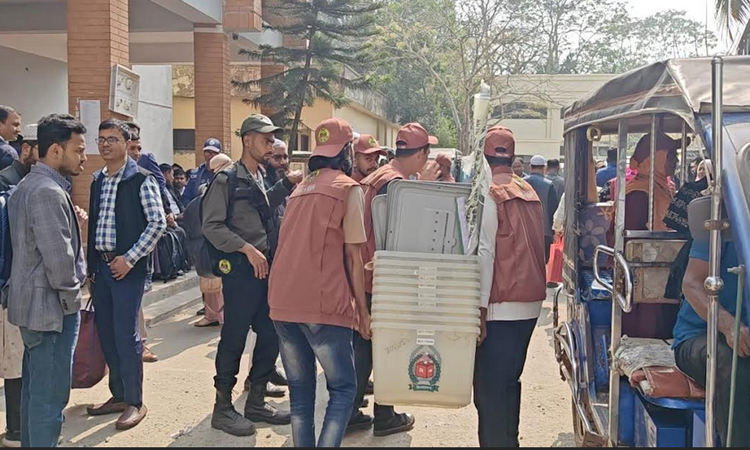 পিরোজপুরে নিরাপত্তায় থাকছে ৮ হাজার আইন শৃঙ্খলাবাহিনী 