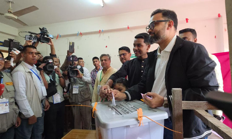 মানুষ স্বতঃস্ফূর্তভাবে ভোট দিতে পারছে : ঢাকা-১৬ আসনের বিএনপি প্রার্থী আমিনুল হক