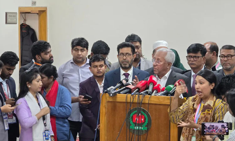 দুপুর ১২টা পর্যন্ত ভোট প্রদানের হার ৩২.৮৮ শতাংশ : ইসি সচিব