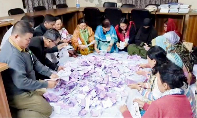 রাঙ্গামাটিতে শান্তিপূর্ণভাবে ভোট গ্রহণ সম্পন্ন, চলছে গণনা 