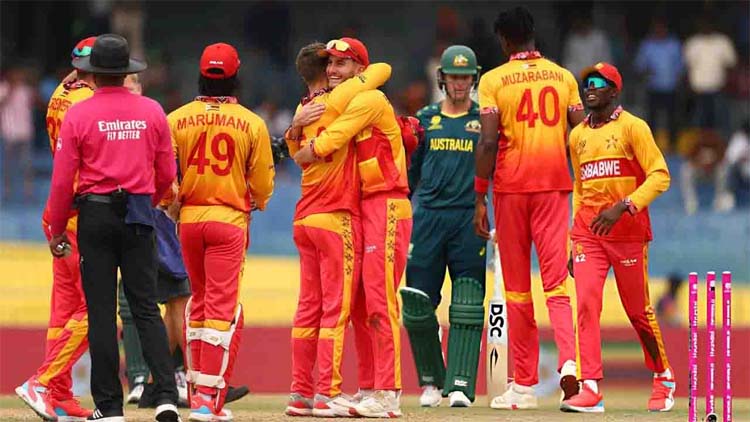 আবারও বিশ্বকাপের মঞ্চে অস্ট্রেলিয়াকে হারাল জিম্বাবুয়ে