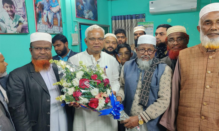 বিজয়ী ডা. এজেডএম জাহিদকে আনোয়ারুলের শুভেচ্ছা জ্ঞাপন