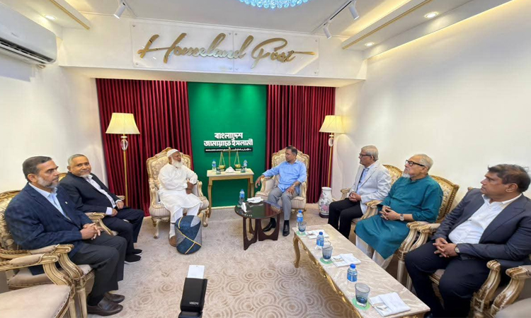 জামায়াত আমিরের সঙ্গে সৌজন্য সাক্ষাৎ করেছেন তারেক রহমান