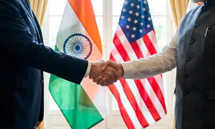 যুক্তরাষ্ট্রের সঙ্গে বাণিজ্য চুক্তি নিয়ে চাপে ভারত