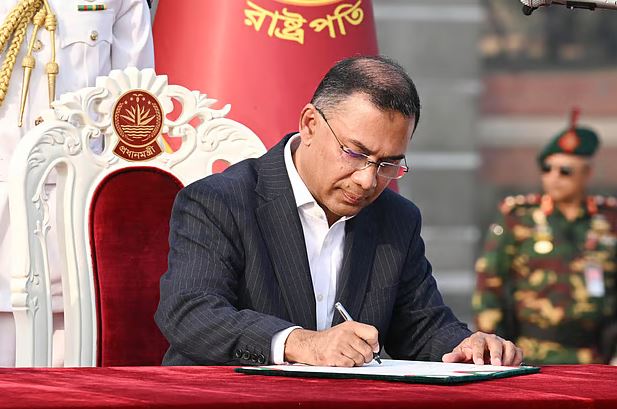 তারেক রহমানকে ‘প্রধানমন্ত্রী’ পদে নিয়োগ করে প্রজ্ঞাপন জারি