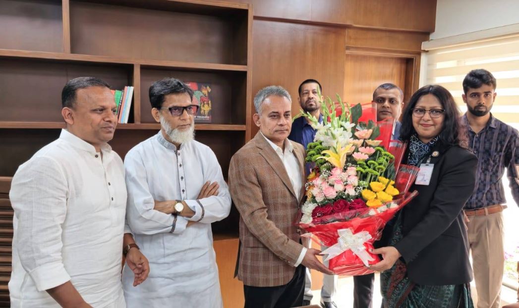 দুর্নীতিমুক্ত ও জনবান্ধব মন্ত্রণালয় গড়ে তোলাই লক্ষ্য : সেতুমন্ত্রী শেখ রবিউল আলম