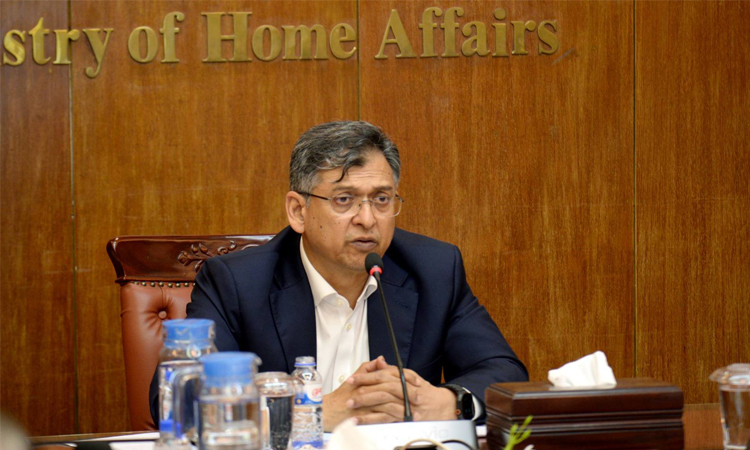 পুলিশকে জনগণের বন্ধু হতে হবে : স্বরাষ্ট্রমন্ত্রী