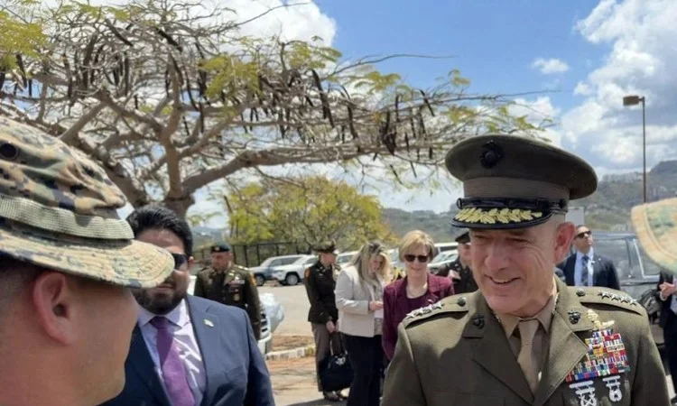 ভেনেজুয়েলা সফরে মার্কিন সাউদার্ন কমান্ড প্রধান: দূতাবাস