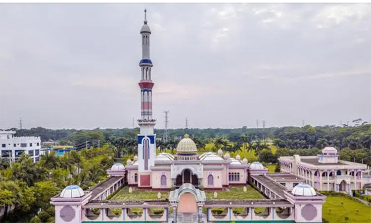 বরিশালে আন্তর্জাতিক মানের  মসজিদ বায়তুল আমান জামে মসজিদ