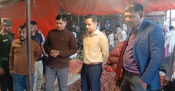 রমজান উপলক্ষে টাঙ্গাইলে বাজার মনিটরিং কার্যক্রম জোরদার
