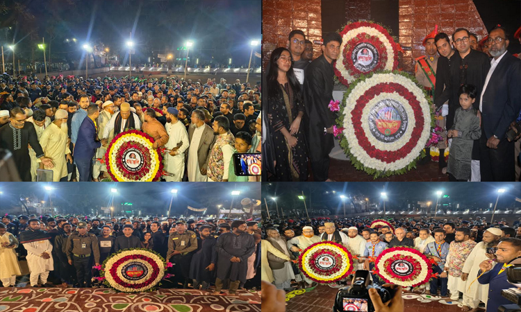 একুশের প্রথম প্রহরে রংপুর কেন্দ্রীয় শহীদ মিনারে সর্বস্তরের মানুষের শ্রদ্ধা