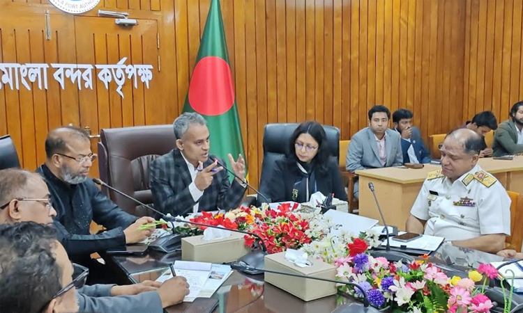 মোংলা বন্দরে ছয় মাসের মধ্যে আমূল পরিবর্তনের ঘোষণা নৌপরিবহন মন্ত্রীর 