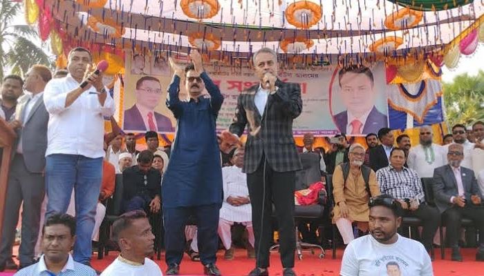 বিএনপি সরকারের প্রতি আস্থা রাখুন, দেশ এগিয়ে যাবে : শেখ রবিউল আলম