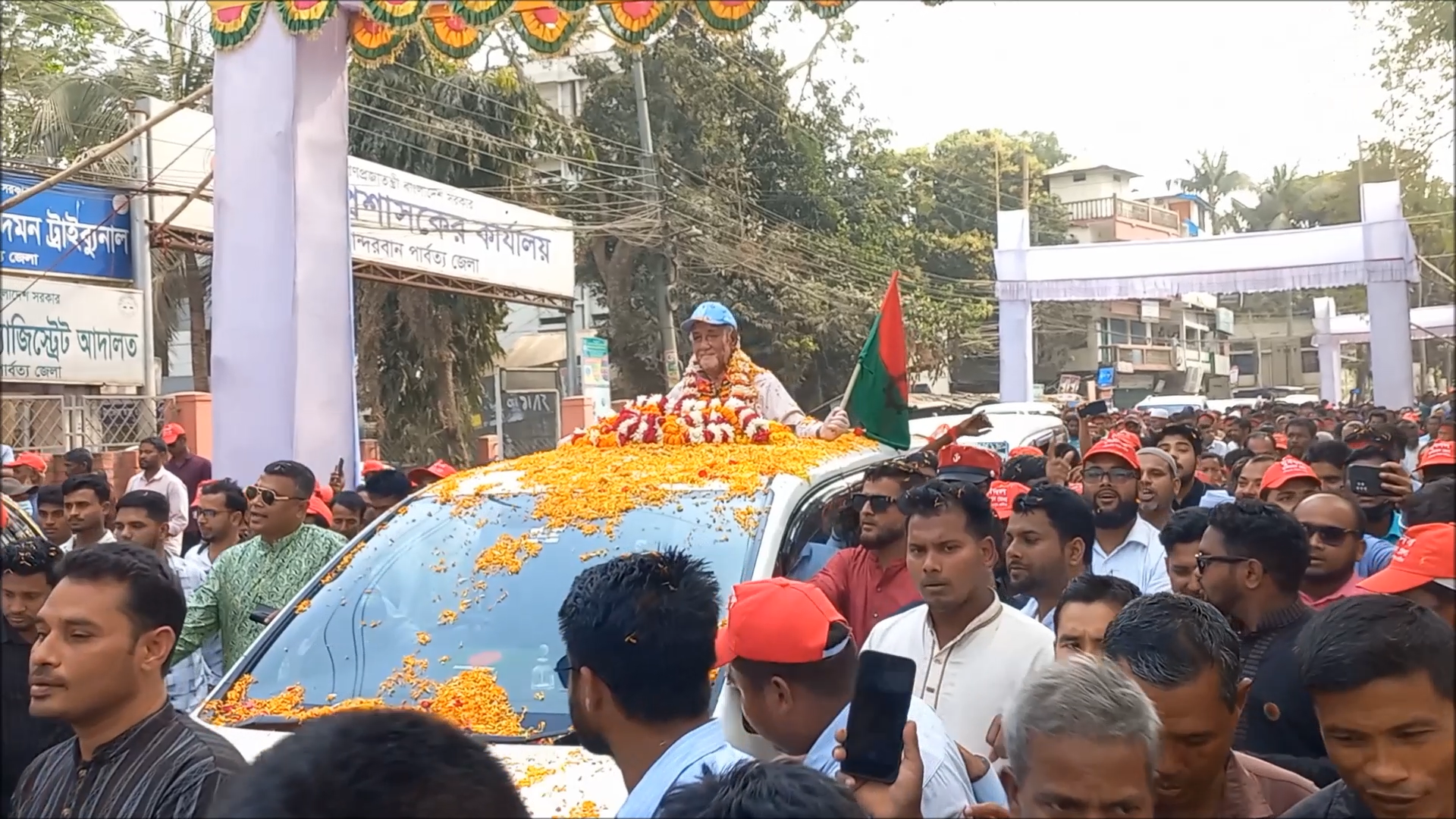 বান্দরবানে নবনির্বাচিত সংসদ সদস্য সাচিং প্রু জেরীকে সংবর্ধনা