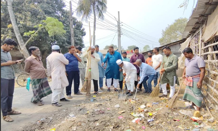 চুয়াডাঙ্গা-১ আসনের জামায়াতের এমপি মাসুদের ডাস্টবিন স্থাপন