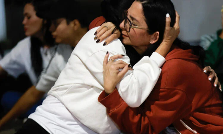 ভেনেজুয়েলায় ২ শতাধিক রাজনৈতিক বন্দির অনশন