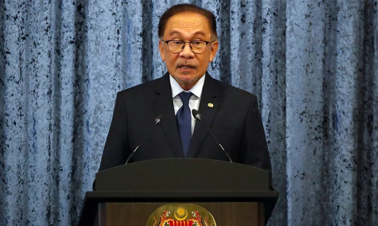 দুই মেয়াদে প্রধানমন্ত্রীত্ব সীমিত রাখার জন্য আইন করার কথা ভাবছে মালয়েশিয়া