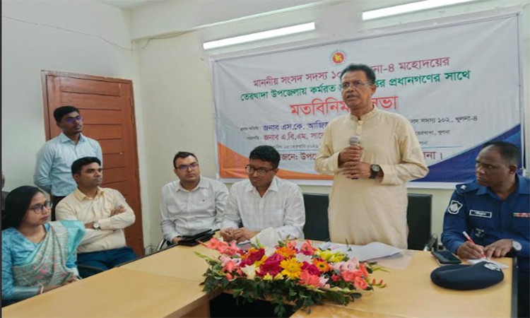 খুলনার তেরখাদায় উন্নয়নে আজিজুল বারী হেলালের অঙ্গীকার  