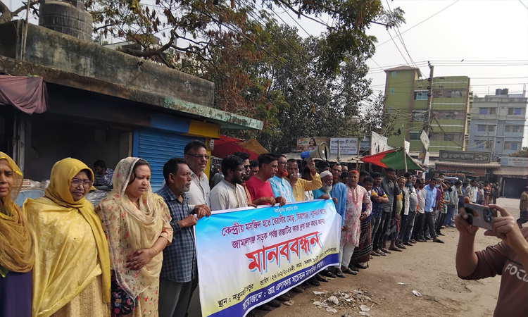 জয়পুরহাট পৌরসভার গুরুত্বপূর্ণ সড়ক সংস্কারের দাবি