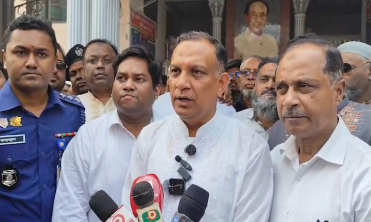 বাজার স্থিতিশীল রাখতে টিসিবি পণ্যের পর্যাপ্ত মজুত রয়েছে : বাণিজ্য প্রতিমন্ত্রী