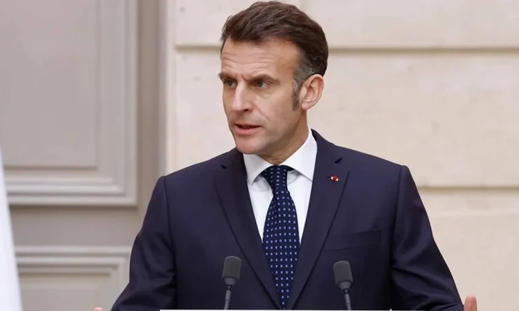 ইউরোপ সুরক্ষায় ফ্রান্সের পরমাণু অস্ত্রের ভূমিকা তুলে ধরবেন মাখোঁ