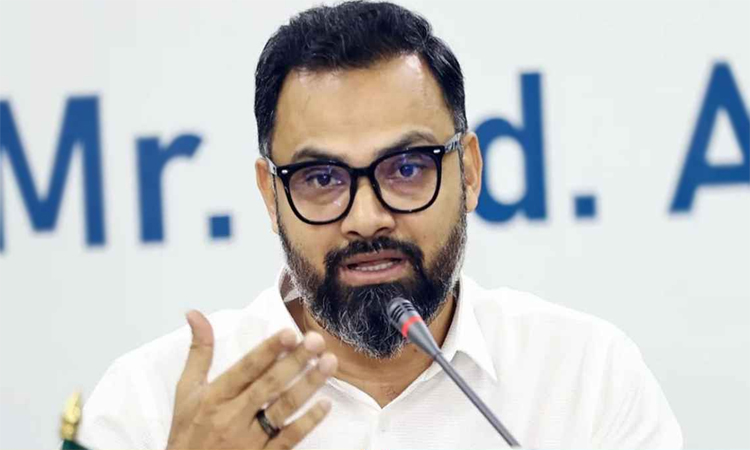 চাঁদাবাজি ও সন্ত্রাসের বিরুদ্ধে ‘জিরো টলারেন্স’ ঘোষণা যুব ও ক্রীড়া প্রতিমন্ত্রীর; হটলাইন চালু