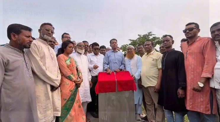 কৃষি সম্ভাবনা জোরদারে খাল খনন উদ্যোগ : এমপি হেলাল